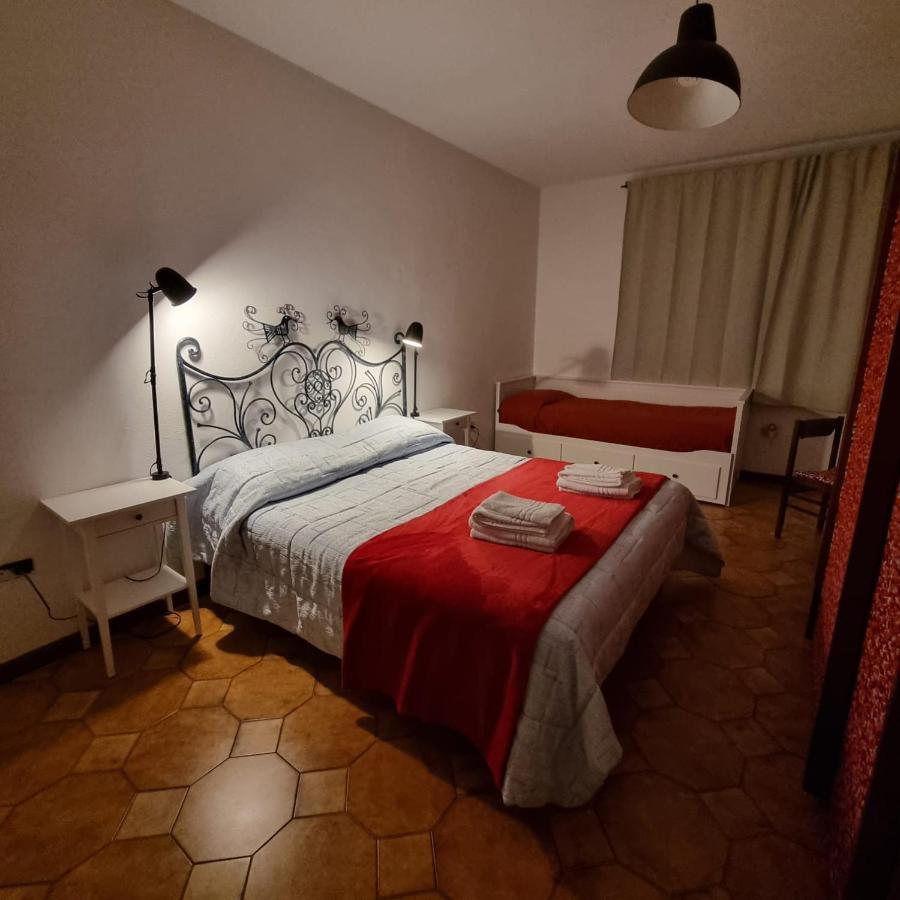 Sa Stiddiosa Guesthouse Gadoni Exterior foto